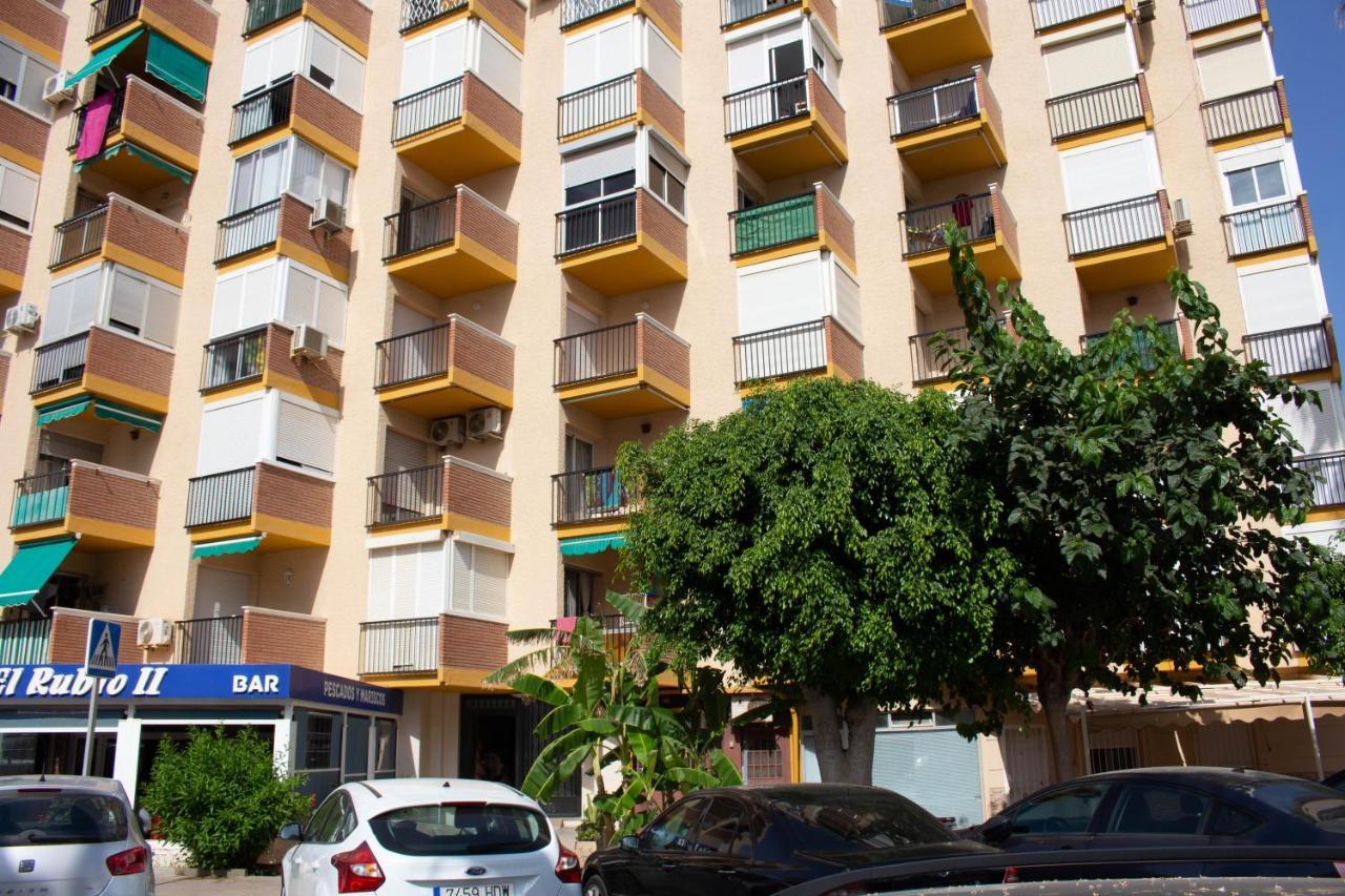 Larios Dos 504. Estudio Con Vistas Al Mar Cerca De La Playa Torrox Luaran gambar